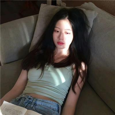 新闻女人